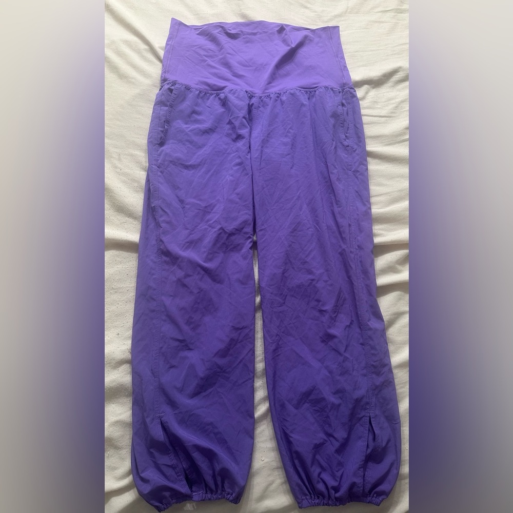 Lululemon deep purple lightweight pants size 10